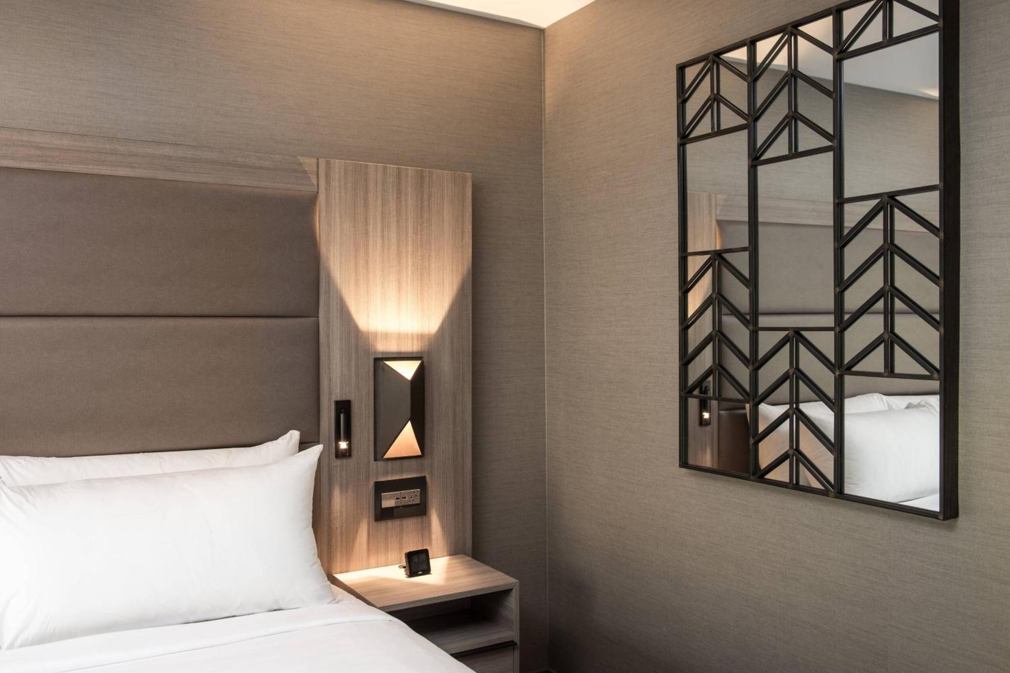 Ac Hotel By Marriott Boston Cleveland Circle Екстер'єр фото